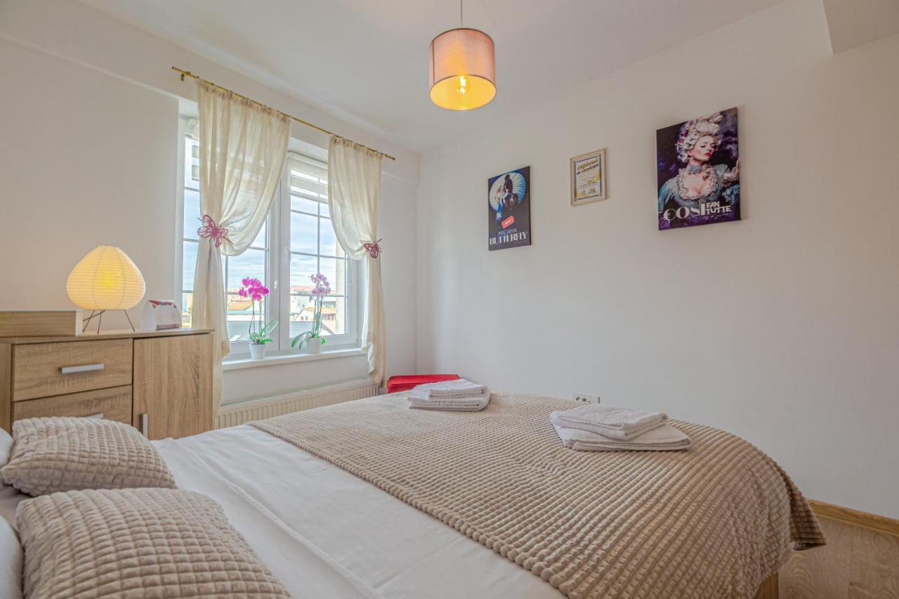 Opera Apart Apartamento Braşov Exterior foto